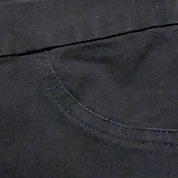 Issac Mizrahi live 24/7 stretch pants. - Picture 5 of 7